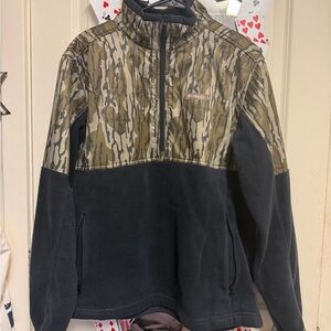 Columbia Men’s Camouflage and Black Quarter zip Fleece